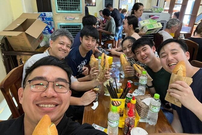 Private Danang Hidden Gems Motorbike Tour - Lunch in Hai Chau with local dishes
