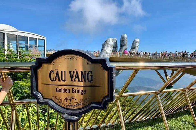 Private luxury Ba Na Hills & Hoi An Walking Tour, Night Market - Walking Hoi An’s old streets
