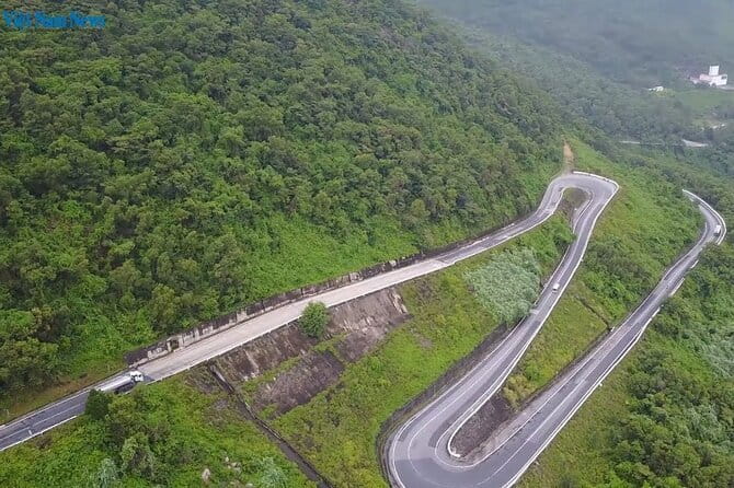 Private Tour in Hai Van Pass via US Army Jeep in Danang - Why the Jeep makes Hai Van Pass more enjoyable