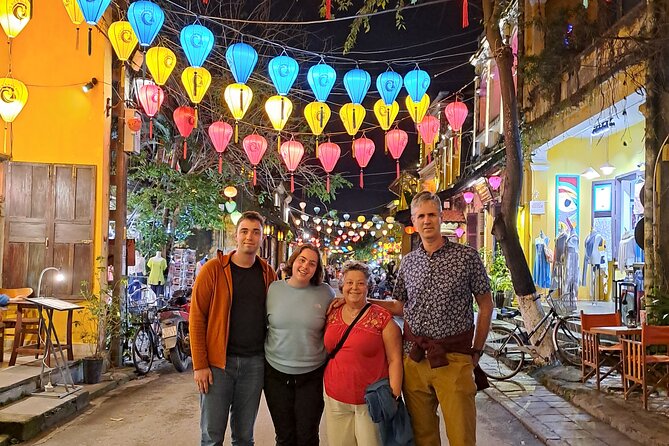 PRIVATE TOUR Marble Mountains-Hoi An Old town-Night Market-Boat - Key points at a glance