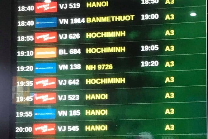 Private transfer service from Danang airport to Hotel - Night arrivals and holiday travel