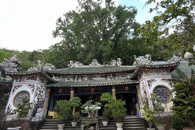 Private Transfer/tour to Marble mountain and Linh Ung temple - Guide options and service quality