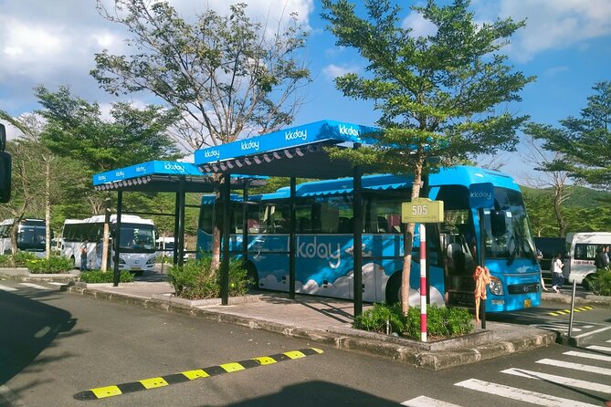Shuttle bus to Golden Bridge - Ba na hill from Da Nang - Why this $6 shuttle makes sense