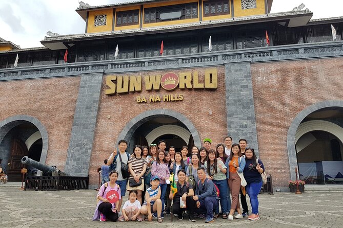 Shuttle bus to Golden Bridge - Ba na hill from Da Nang - What the passenger experience is like