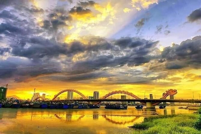 Sunrise My Son-Golden Bridge-Dragon Bridge Show & Seafood Meals - Seafood with a local food guide