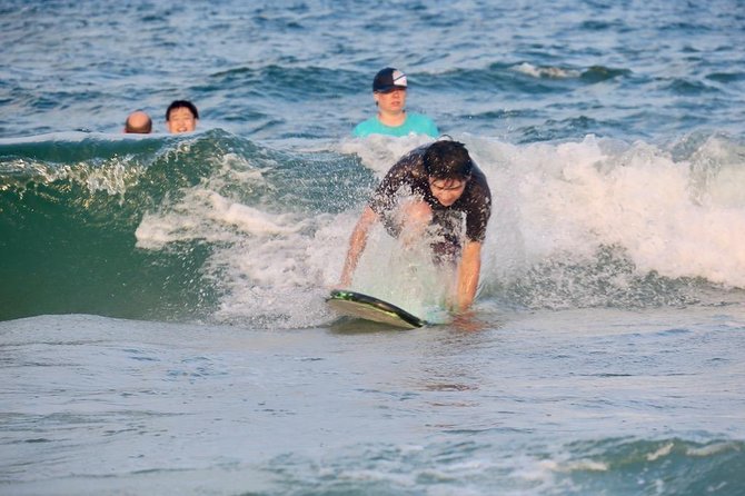 Surf Lessons - The first 20 minutes: safety, balance, and the pop-up