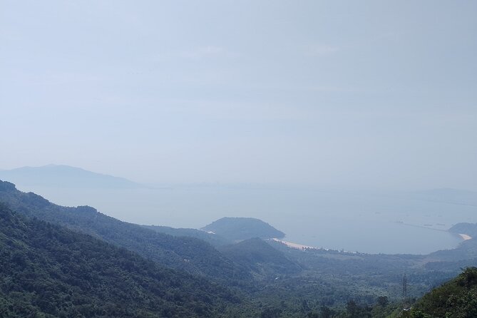 Vietnam/Lang Co Oyster Tour by Fishing & Tasting Oyster Flavors - The private format and guide options
